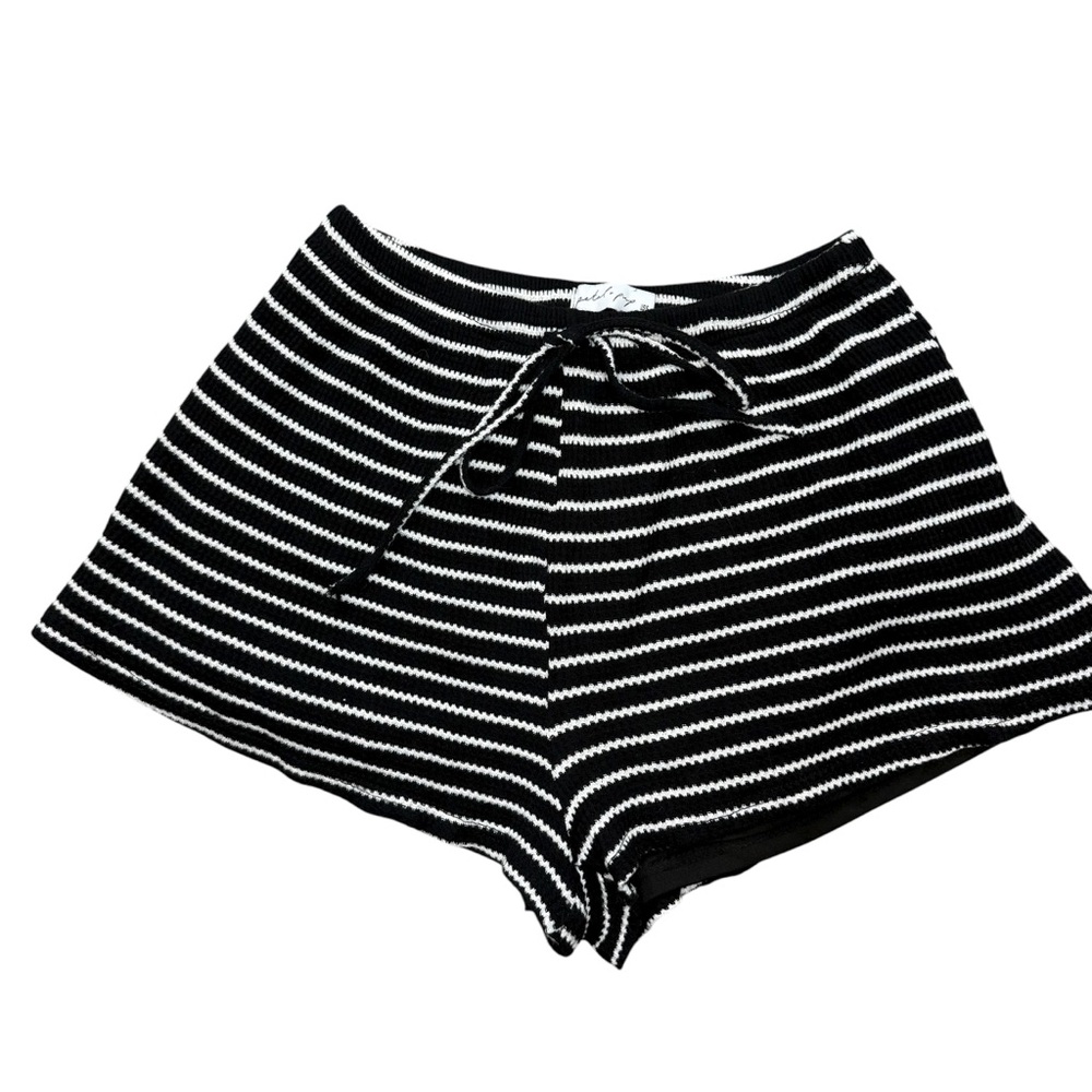 Linnea Short by Petal & Pup Size Small